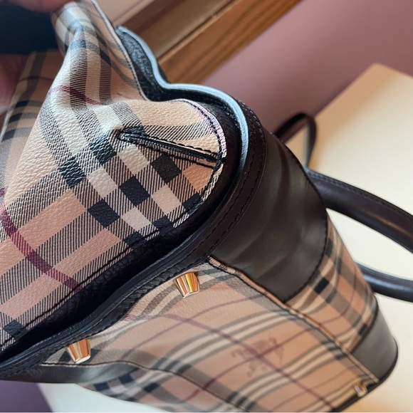 Burberry Haymarket Gladstone tote shoulder bag - Picture 7 of 16